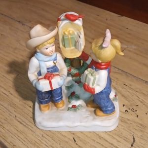 2004 Home Interiors Denim Days figurine Sharing the Joy of Christmas